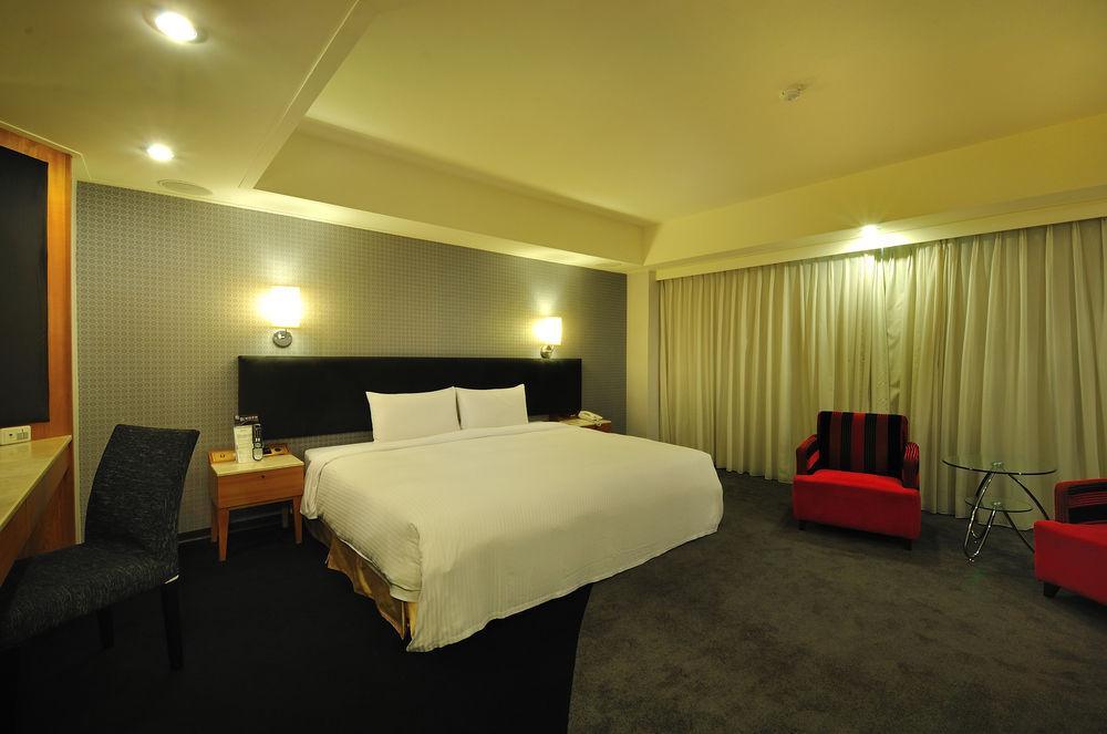 Forward Suites Ⅰ Taipei Exterior foto