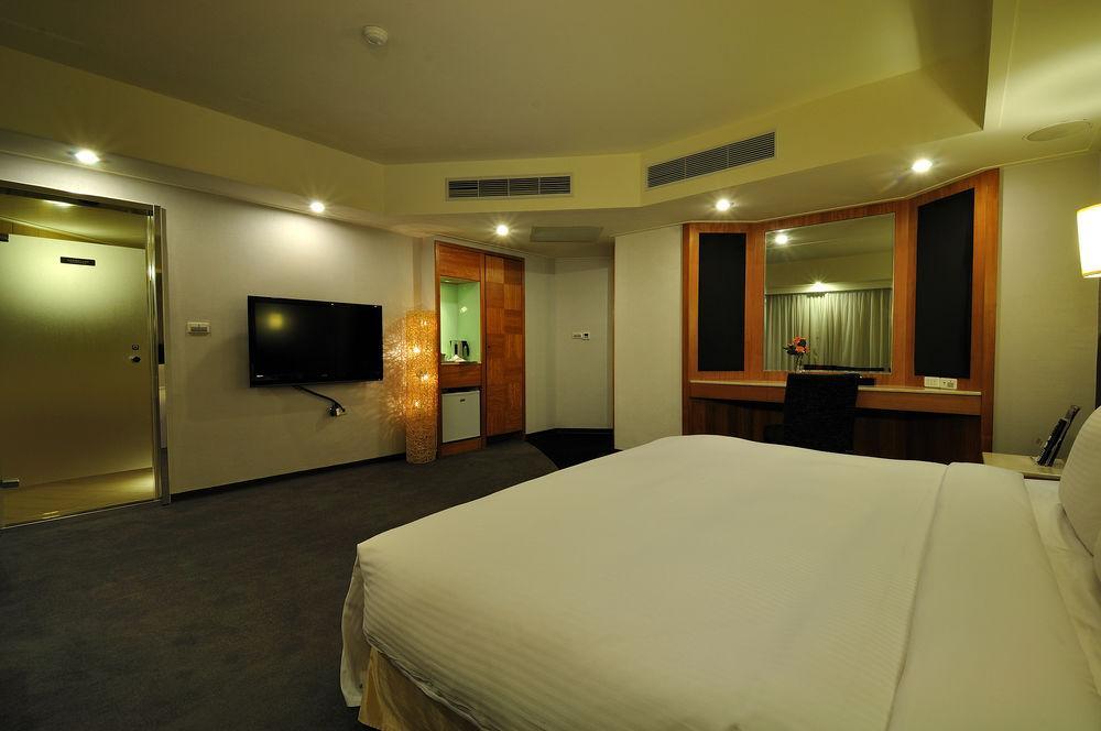 Forward Suites Ⅰ Taipei Exterior foto