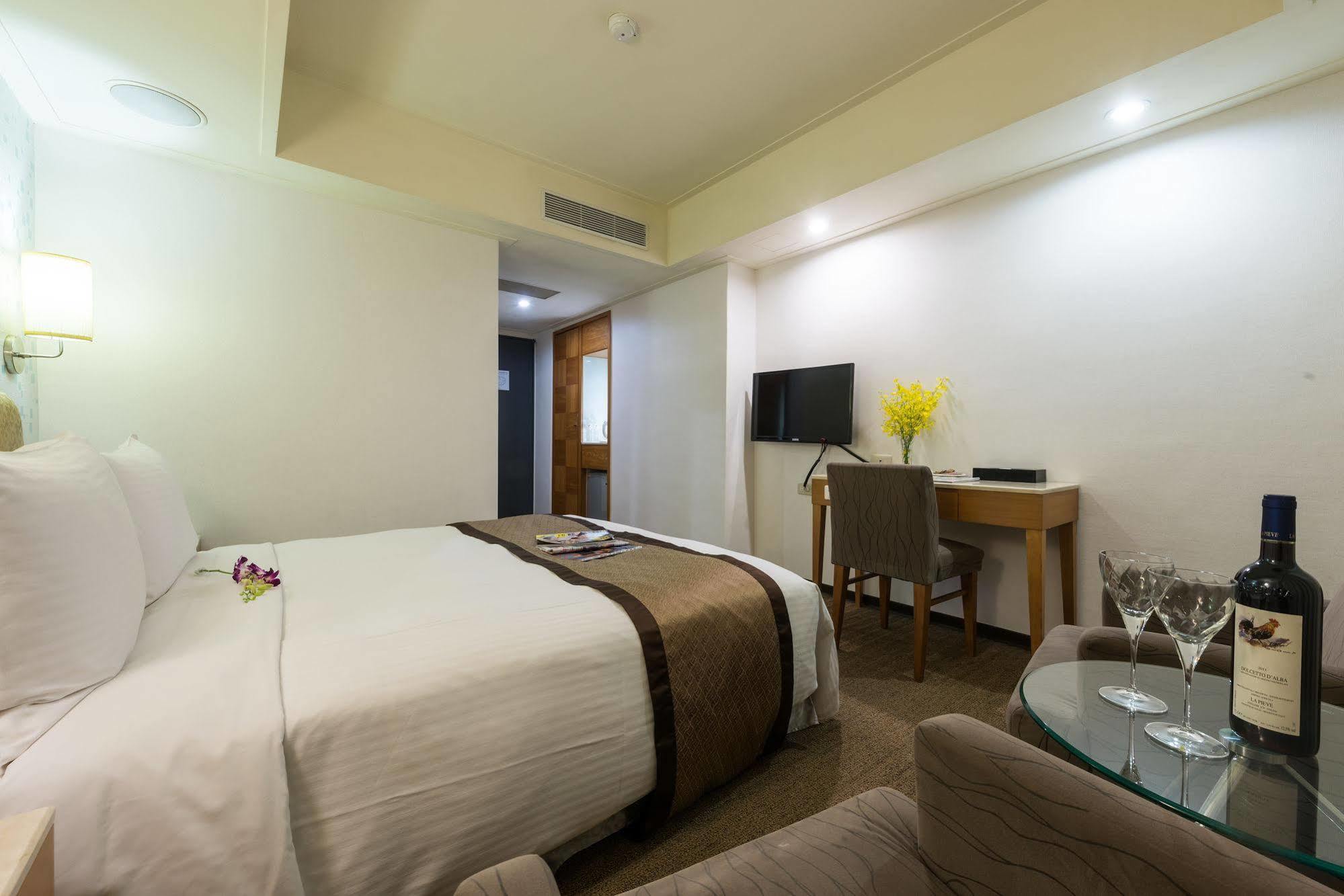 Forward Suites Ⅰ Taipei Exterior foto