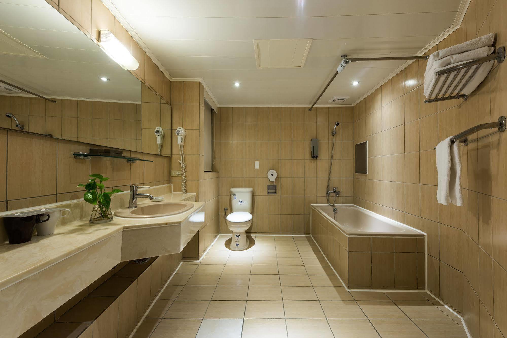 Forward Suites Ⅰ Taipei Exterior foto