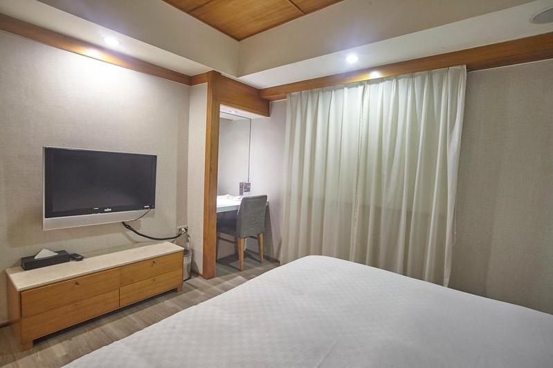 Forward Suites Ⅰ Taipei Exterior foto